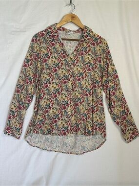 Vintage Big Dart Floral Button-Front Long Sleeve Blouse in Cream